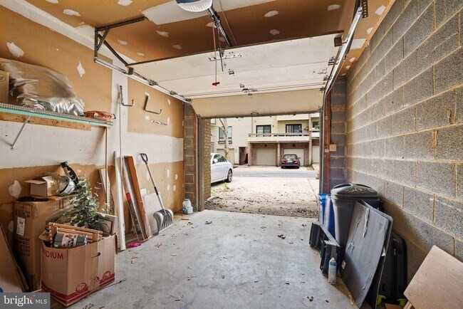 Building Photo - 18616 Pier Point Pl