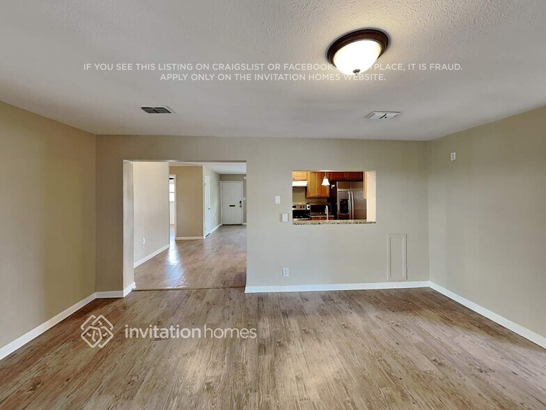Building Photo - 5343 Colewood Pl