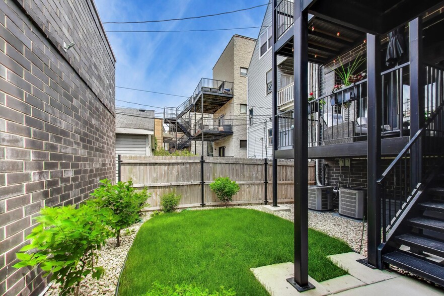 Building Photo - 3740 N Clifton Ave