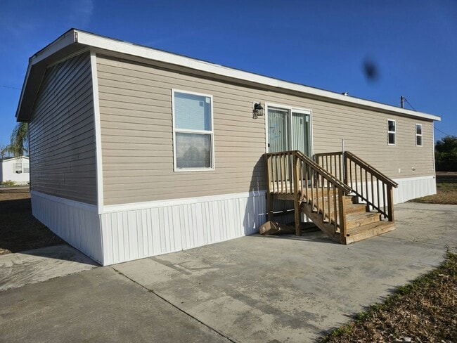 Building Photo - 1009 Wabash Ct