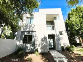 Building Photo - 106 Menkar