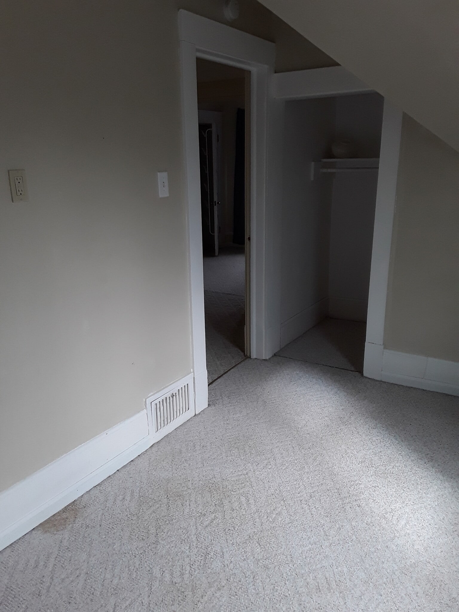 #3 upper bedroom - 802 Cherry St