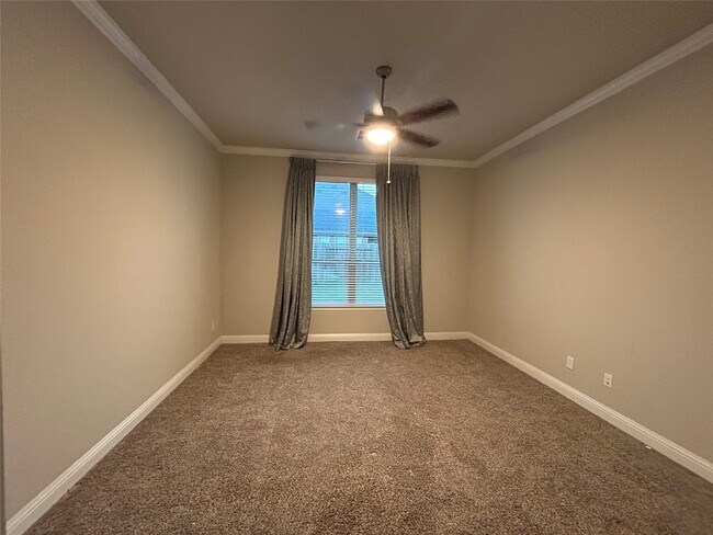 Building Photo - 326 Summer Landing Ct