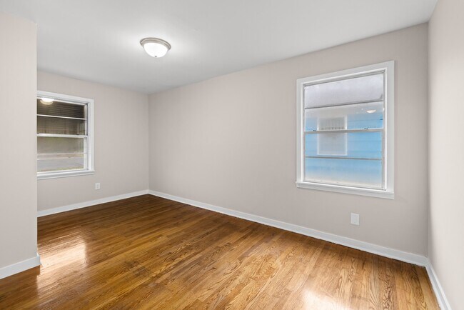 Building Photo - 5717 Avenue O