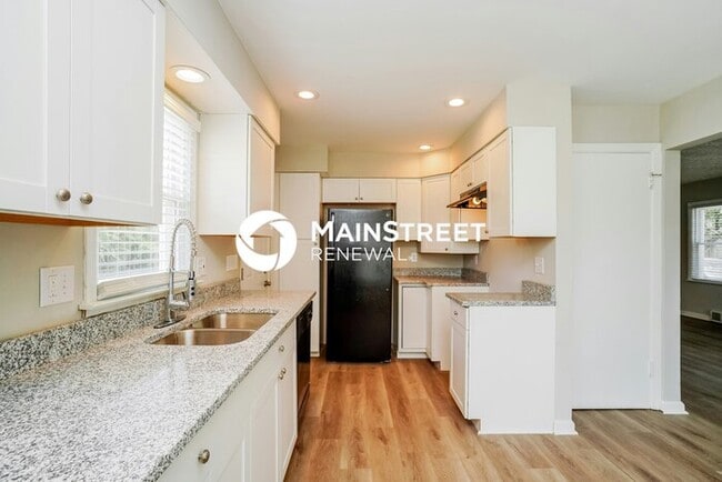 Building Photo - 3 Bedroom Pet-Friendly Home in COLUMBUS, O...