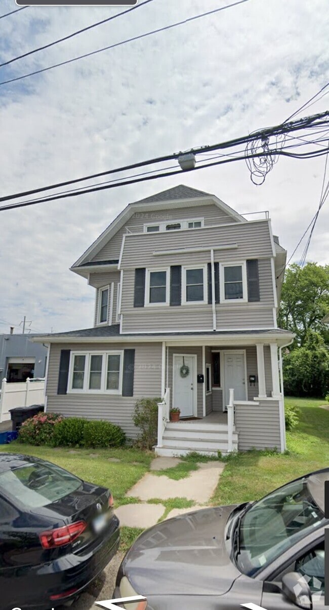 Building Photo - 29 Bungalow Ave