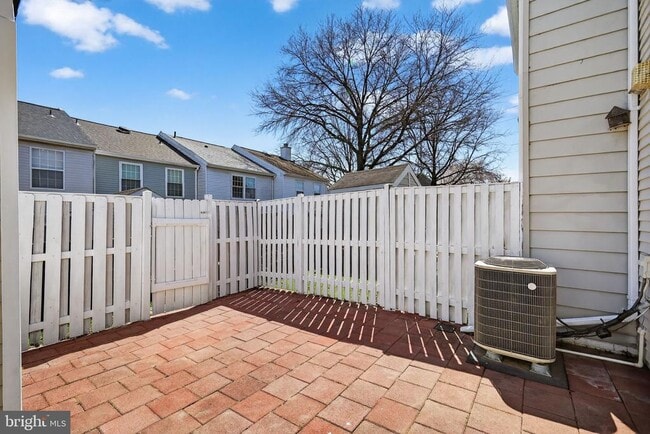 Building Photo - 6118 Bristol Way