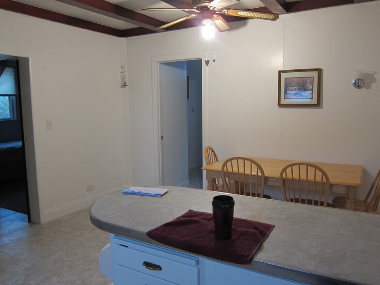 Kitchen dining area. - 1445 South Center Street