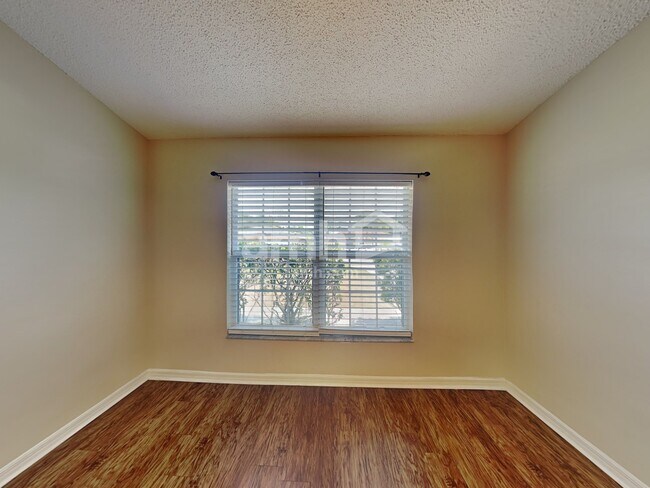 Building Photo - 315 Colony Court