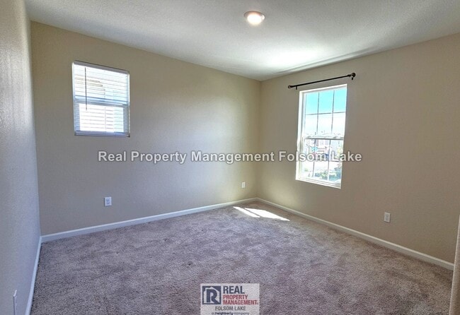 Building Photo - 3 bed 2.5 bath Home | Folsom Ranch - Gated Community | Walk to Dining & Coffee