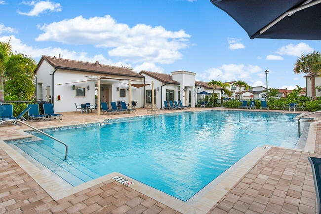 Building Photo - 4989 Navali Dr