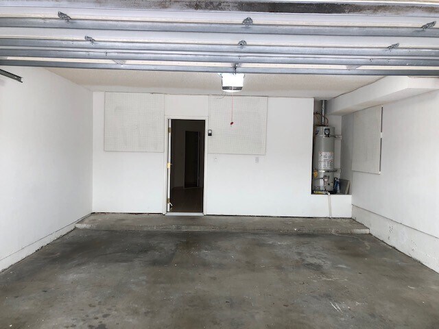 Double Garage - 240 S Broadway