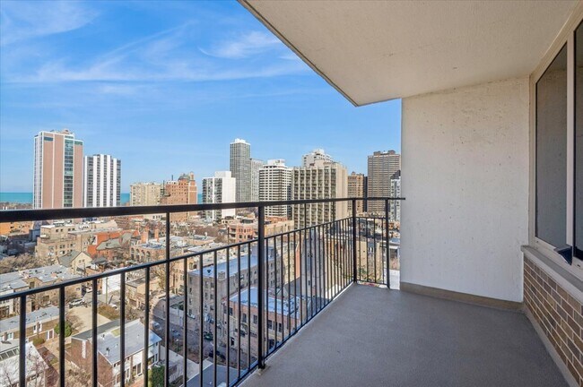 Building Photo - 88 W Schiller St