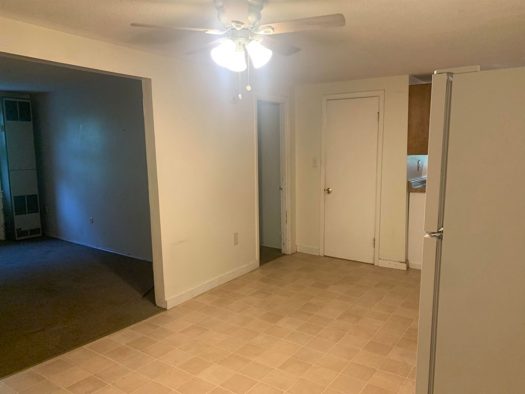 Building Photo - 354A Main, 8