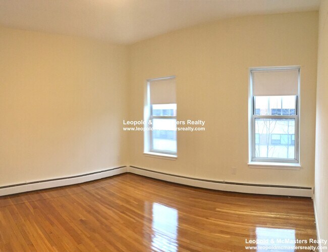 Primary Photo - 180 N Beacon St