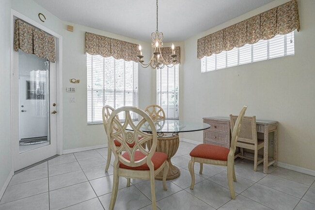 Building Photo - 7652 15th St