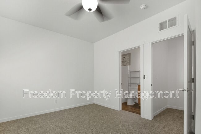 Building Photo - 11213 W Gabrielle Dr