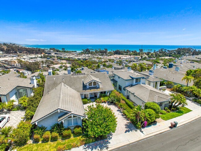 Primary Photo - Stunning 3 Bed | 2.5 Bath Home with Office...