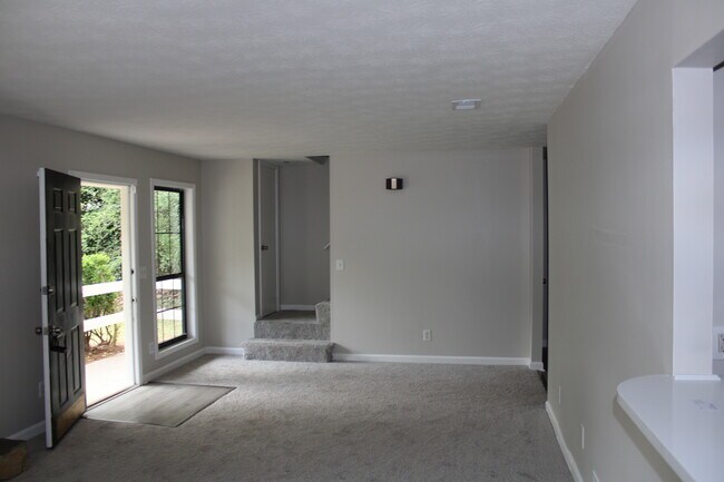 Building Photo - 1386 Williamsburg Ln