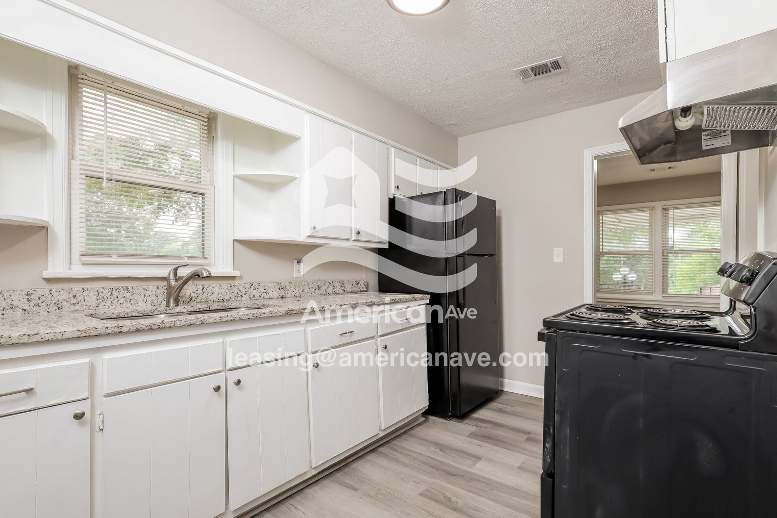 Building Photo - 2839 Schaul St