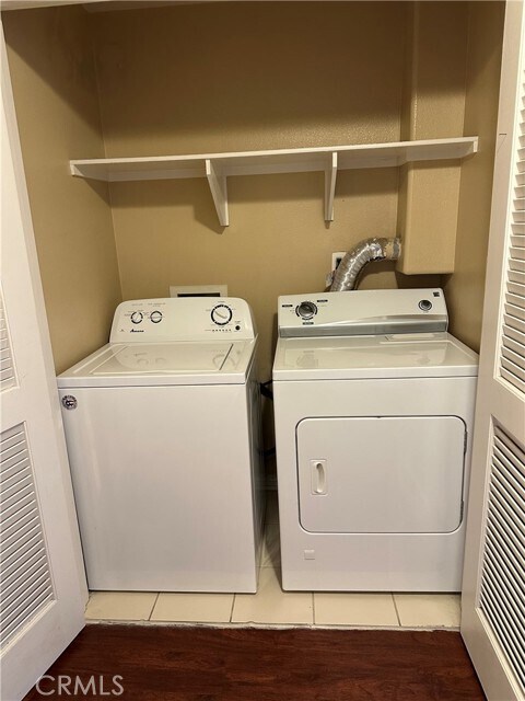 Building Photo - 360 W Ave 26