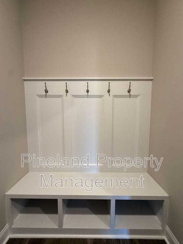 Building Photo - 4732 Mastercraft Ct