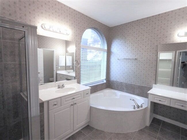 Building Photo - Desirable 4 bedroom home in BEAUTIFUL Steiner Ranch!