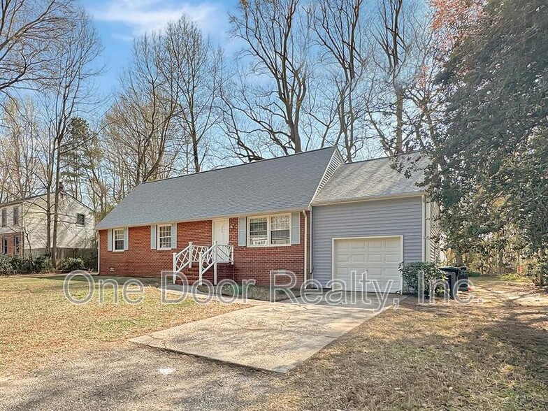 Building Photo - 106 Lexington Dr