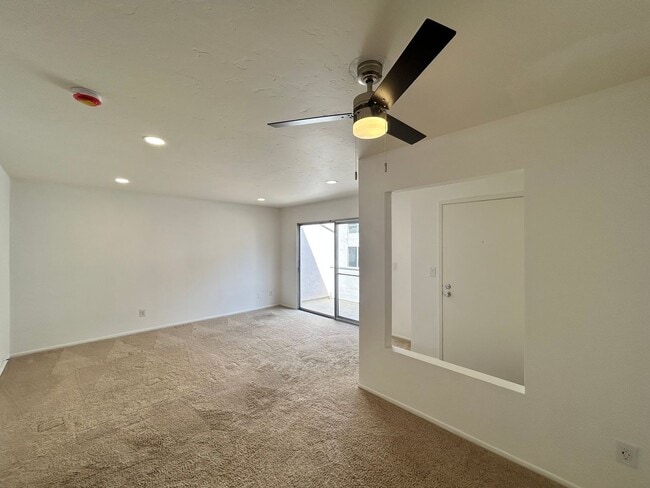 Building Photo - Charming 1BD/1BA W/ Reserved Parking and Community Laundry in Linda Vista!