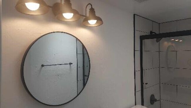 Building Photo - STUNNING SCOTTSDALE REMODEL!!