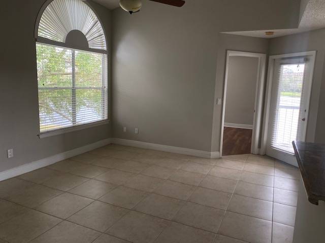 Building Photo - 2553 Grassy Point Dr