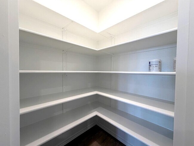 Building Photo - 348 San Juan Trl