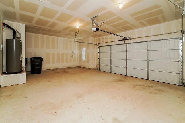 Building Photo - 141 Rubrum Rd