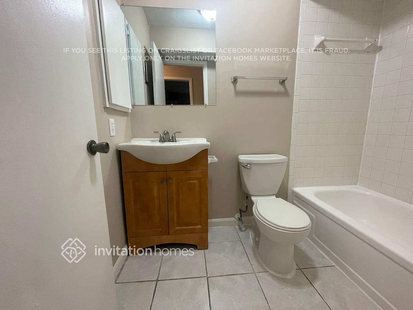 Building Photo - 15732 Treasure Island Ln
