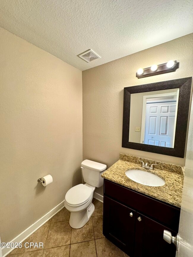 Building Photo - 2523 Johnson Dr