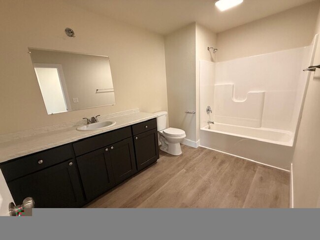 Building Photo - Brand New 3 Bedroom Duplex