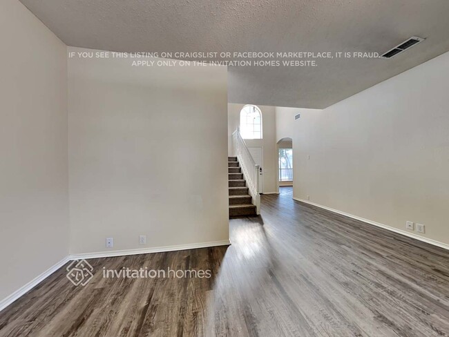Building Photo - 1804 Lacey Oak Ln