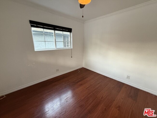 Building Photo - 1200 Laveta Terrace