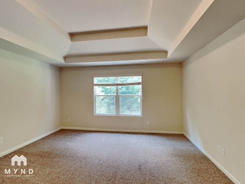 Building Photo - 5057 Rapahoe Trail