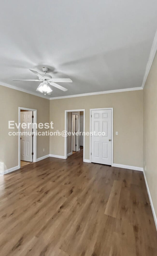 Building Photo - 505 Spears Ave