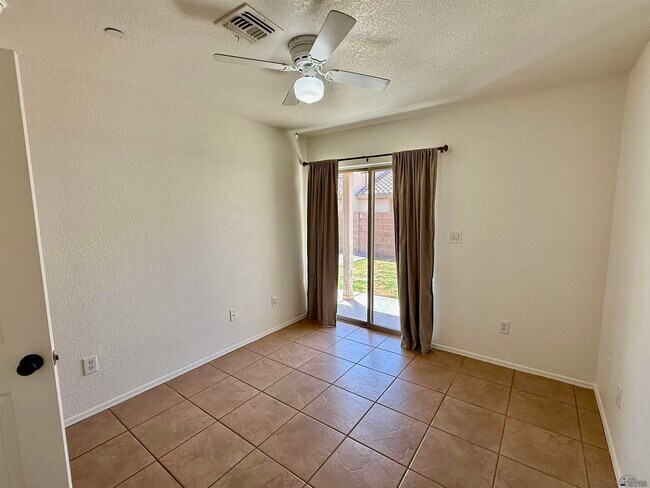 Building Photo - 3108 S Ragen Dr