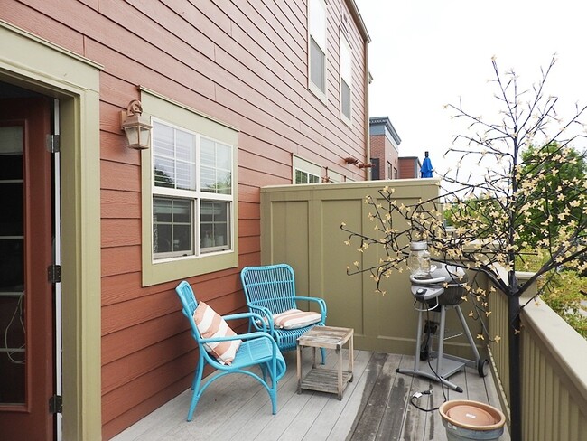 Building Photo - 8420 E 29th Ave