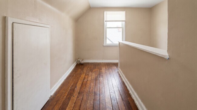 Building Photo - 20200 Monte Vista St