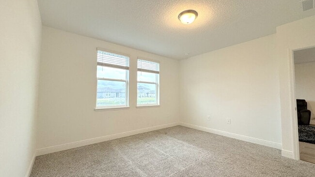 Building Photo - 213 Links Ter Blvd