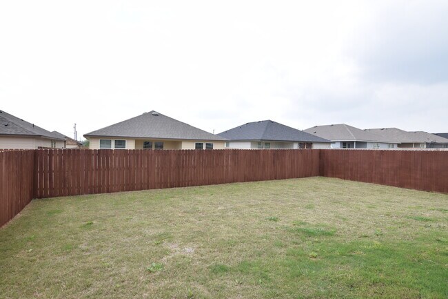 Building Photo - 8419 Brahma Plns Rd