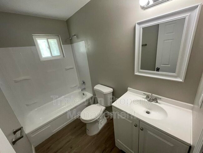Building Photo - 2415 Stoney End Ct