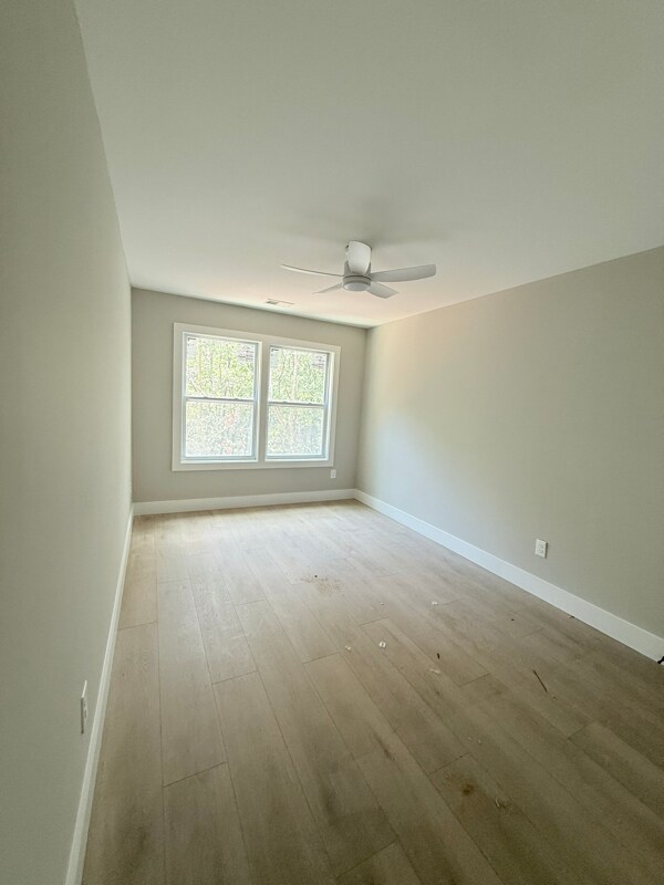 Building Photo - 159 Brad St