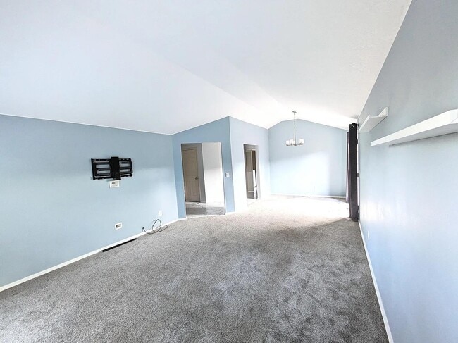 Building Photo - 566 Sunwood Dr NW