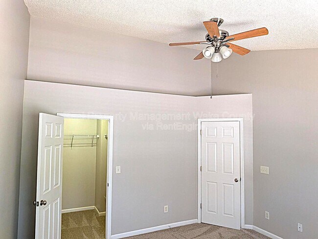 Building Photo - 112 Graystar Rd