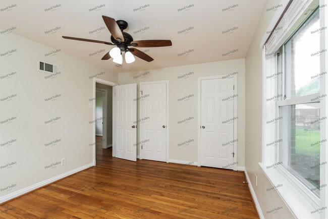 Building Photo - 7642 Horatio Dr